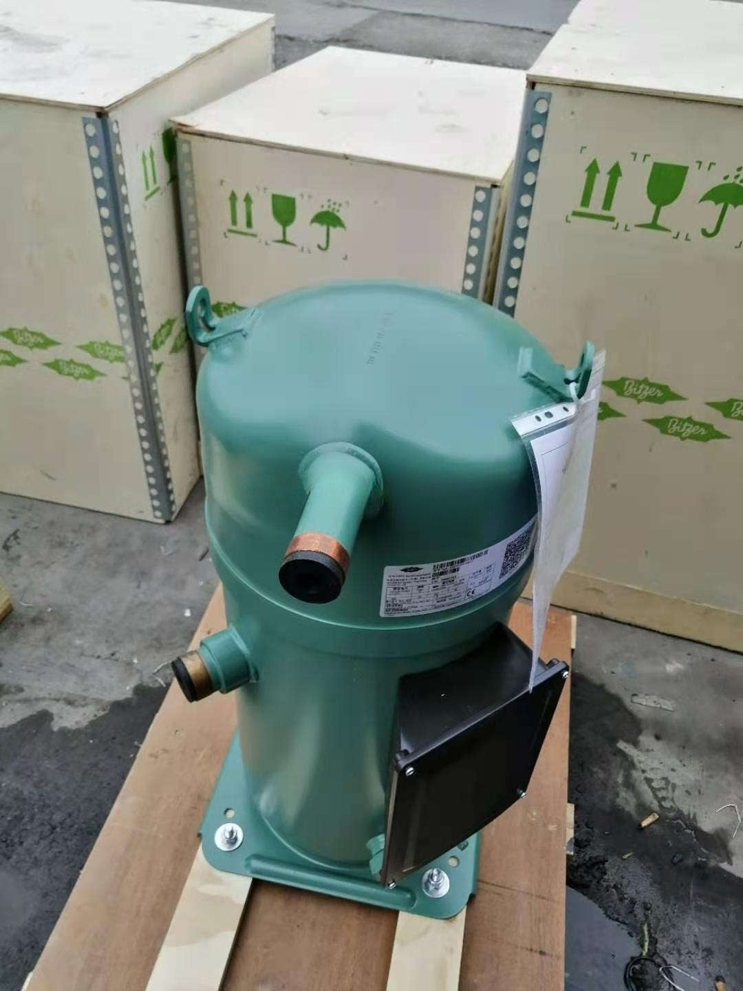 Hot Selling Commercial Refrigerator Compressor of GSD60182VAB411