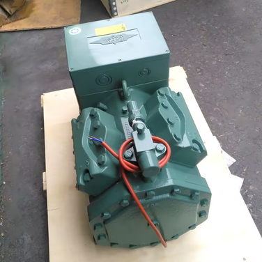 Bitzer 160HP CSH8573-140-38P CSH8573-160-38P CSH8583-160-38P Screw Compressor for Chiller - JX Refrigeration Equipment