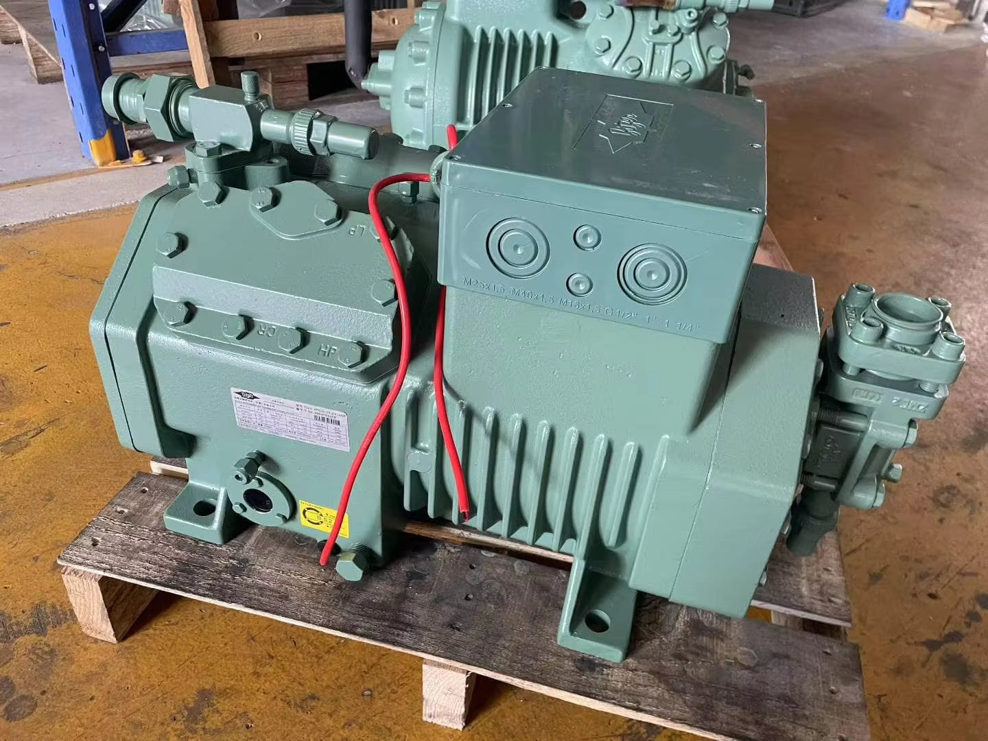 New High Quality Bitzer 4DES-5Y-40S Semi-Hermetic Compressor | Reliable 4-Cylinder AC & Refrigeration Solution 400V - JX Refrigeration Equipment