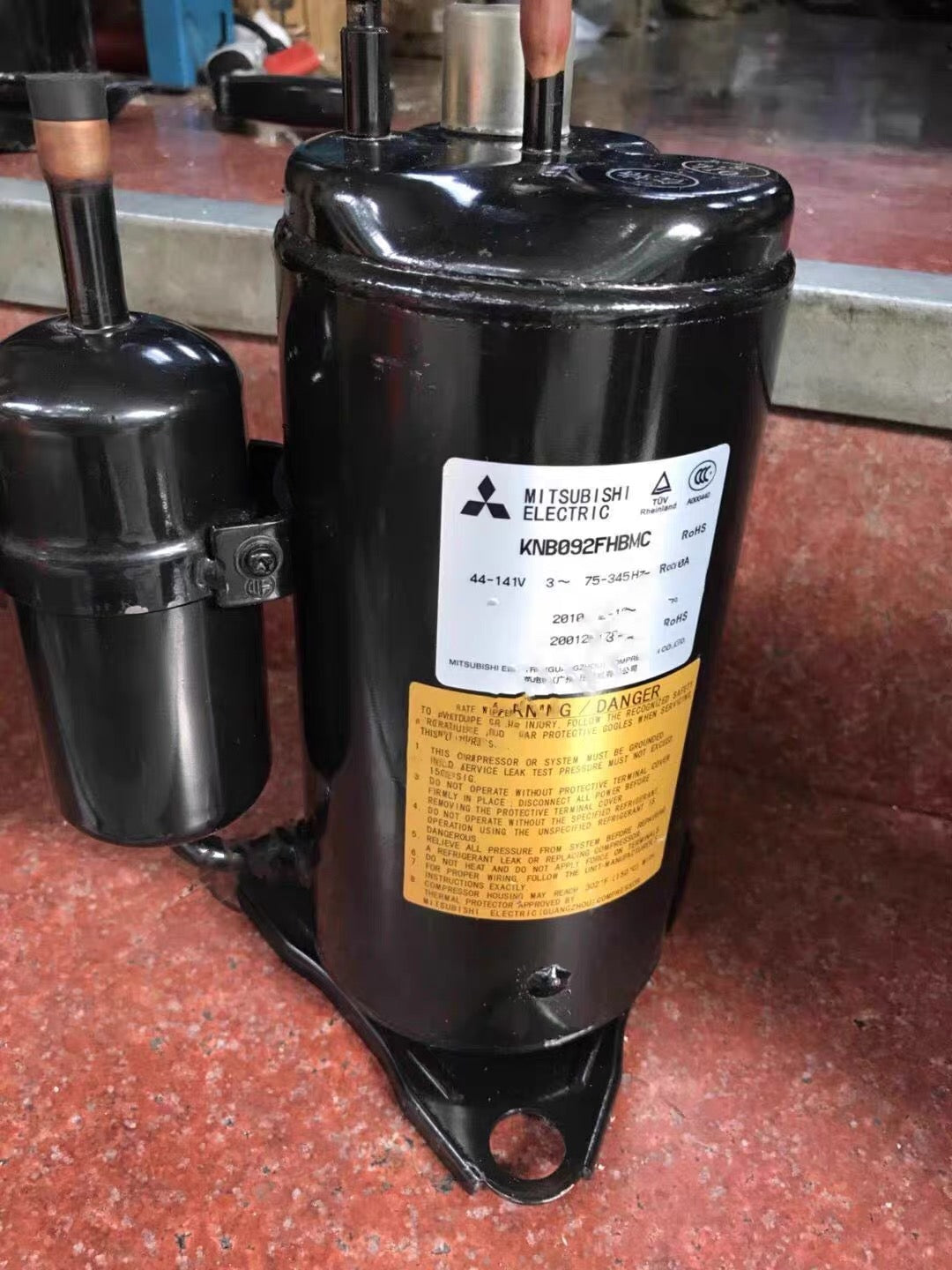 Factory Price High-Quality Mitsubishi KB092GDMC Rotary Compressor | 300W 220–240V 50/60Hz, 1,100W Cooling Capacity for Air Conditioners & Mini Chillers - JX Refrigeration Equipment